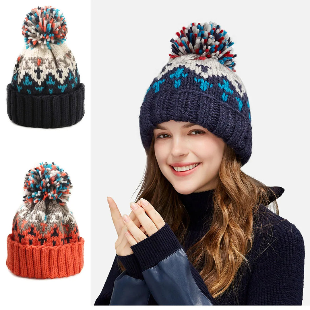 TAMARA™– Cozy Snowflake Pom Beanie